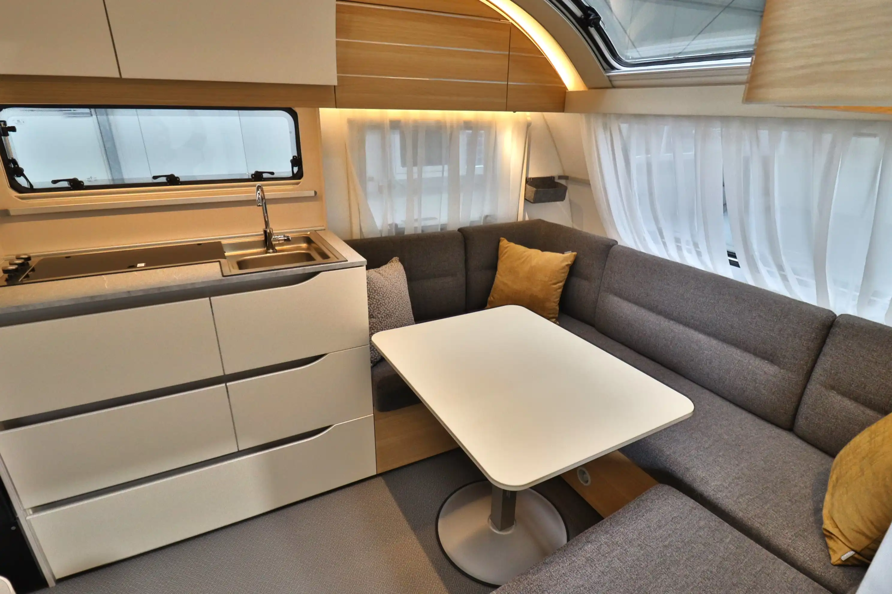 ADRIA Adora 572 UT 